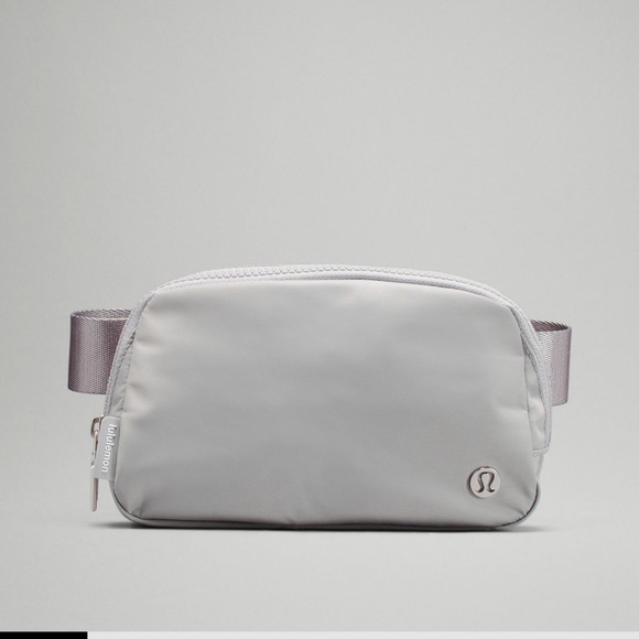 lululemon athletica Handbags - Lululemon Silver Drop Belt Bag NWT